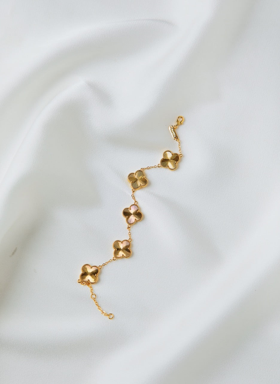 Gold Four-Leaf Bracelet